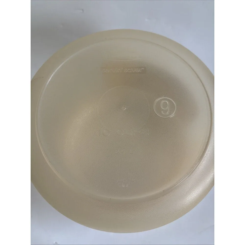 NWT 1986 Rubbermaid Servin Saver 3Qt Round Cylinder Container Almond W/Lid